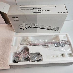 NIB First Gear Horsfield 1960 Mack B-61 Tractor & Trailer Lowboy 1/34 19-2170